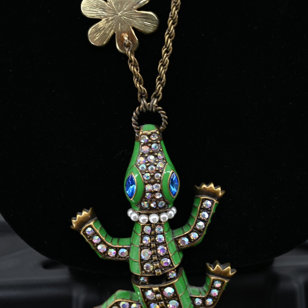 Betsey Johnson Moving Alligator AB Rhinestone Pearl Collar Necklace Whimsigoth - Picture 6 of 16